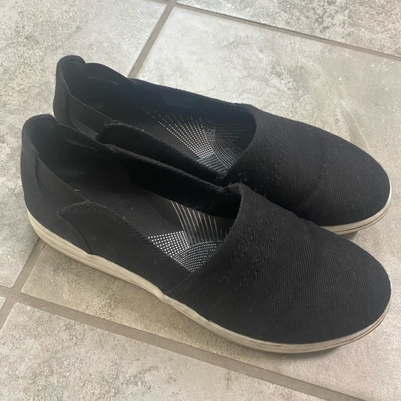 Clarks slip on shoes - Picture 2 of 4